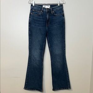 Dark Wash Bootcut Jeans - BOOTLEGGER faded knee